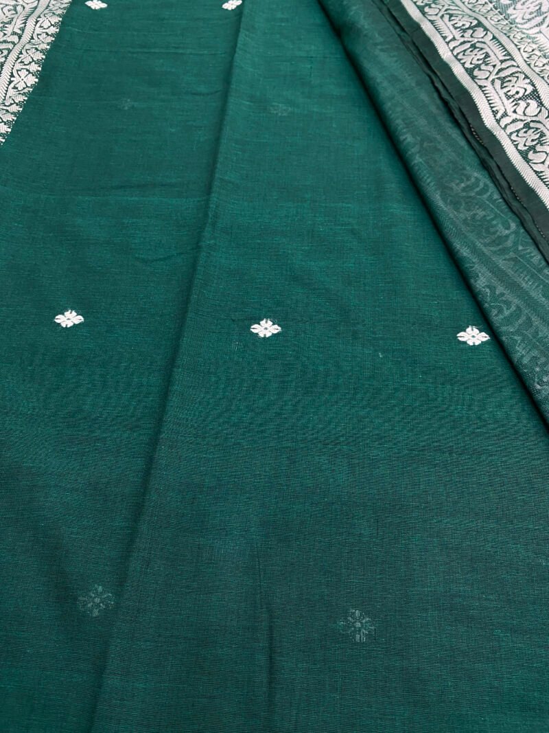 Rama Green Handwoven Khadi Cotton Mekhla Saree - Image 3