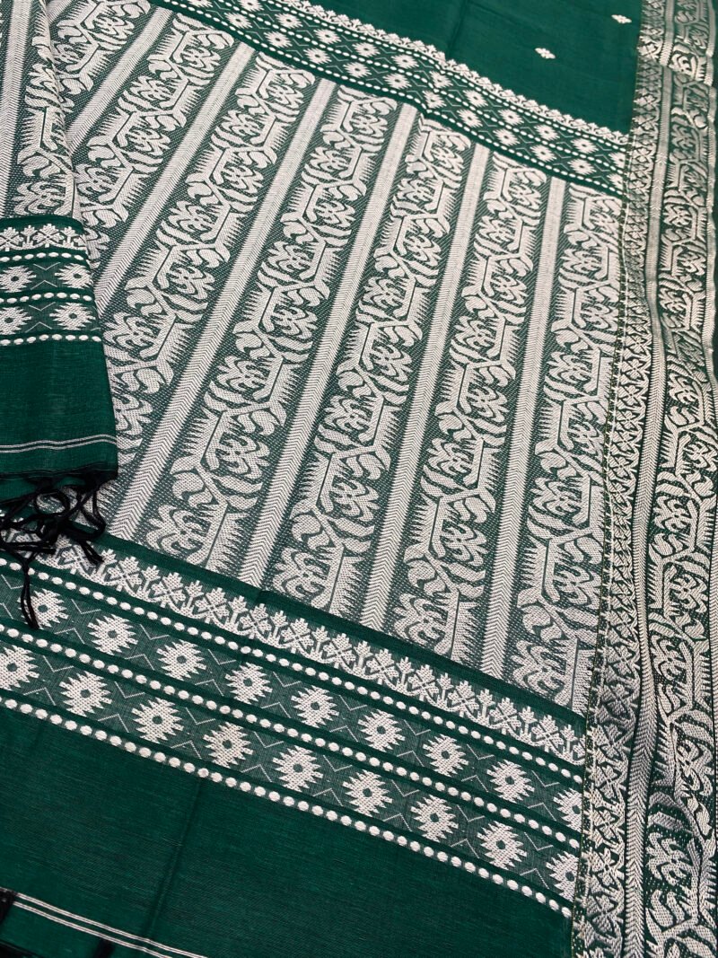 Rama Green Handwoven Khadi Cotton Mekhla Saree - Image 5