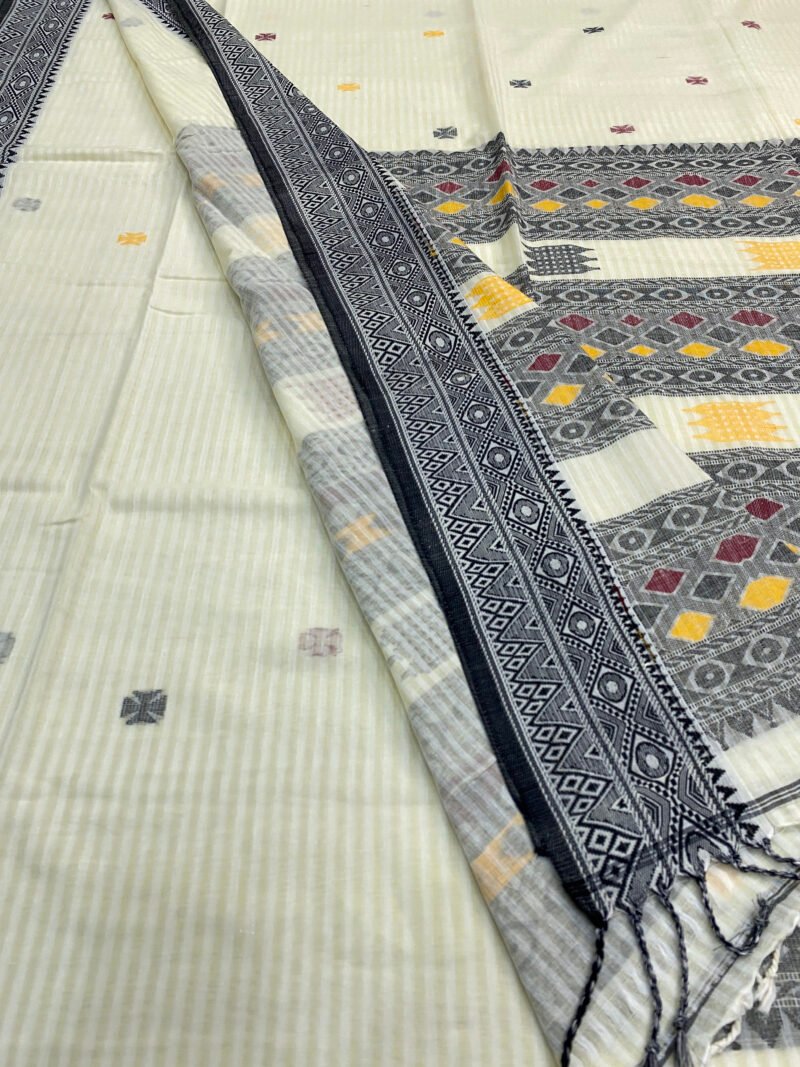 Handloom Pure Cotton Off-White Jamdani Saree - Image 4
