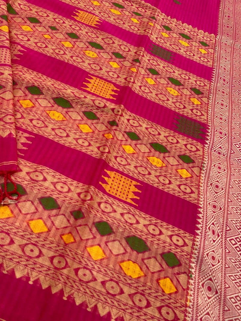 Handloom Pure Cotton Rani Pink Jamdani Saree - Image 5