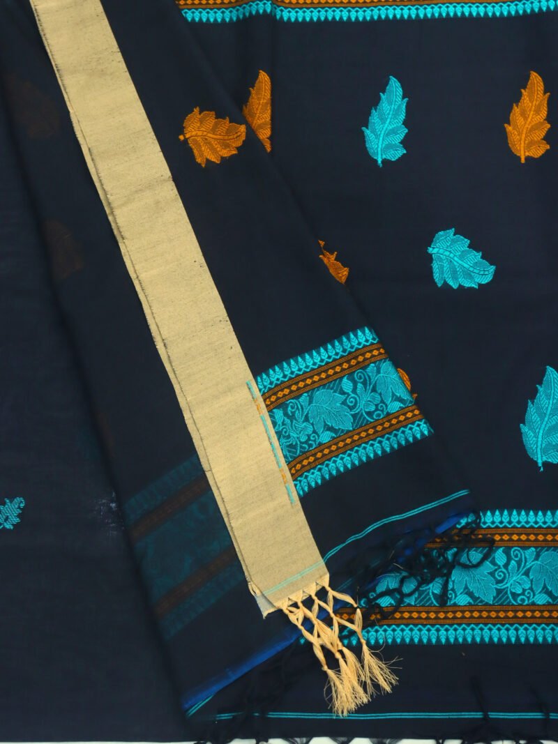 Black Bengal Handloom Cotton Saree - Image 4