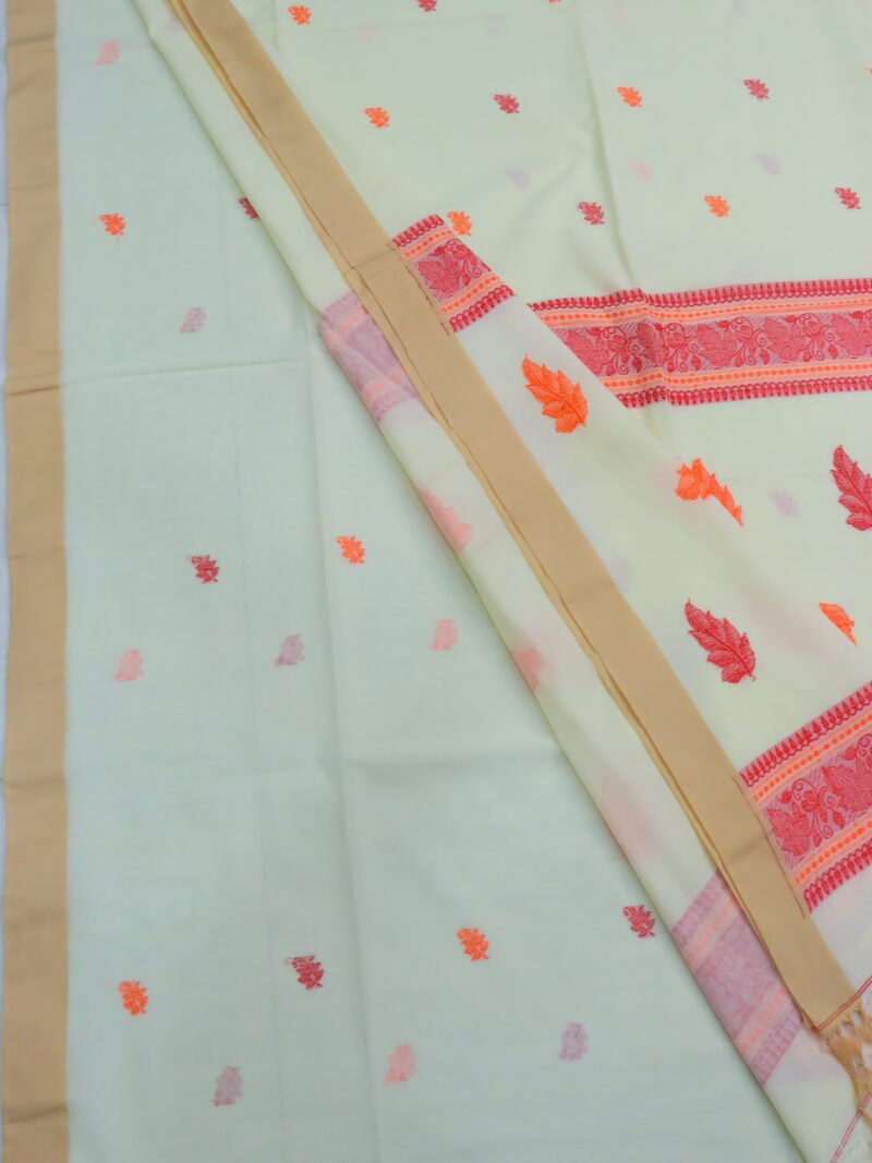 Off-White Bengal Handloom Cotton Saree - Image 3