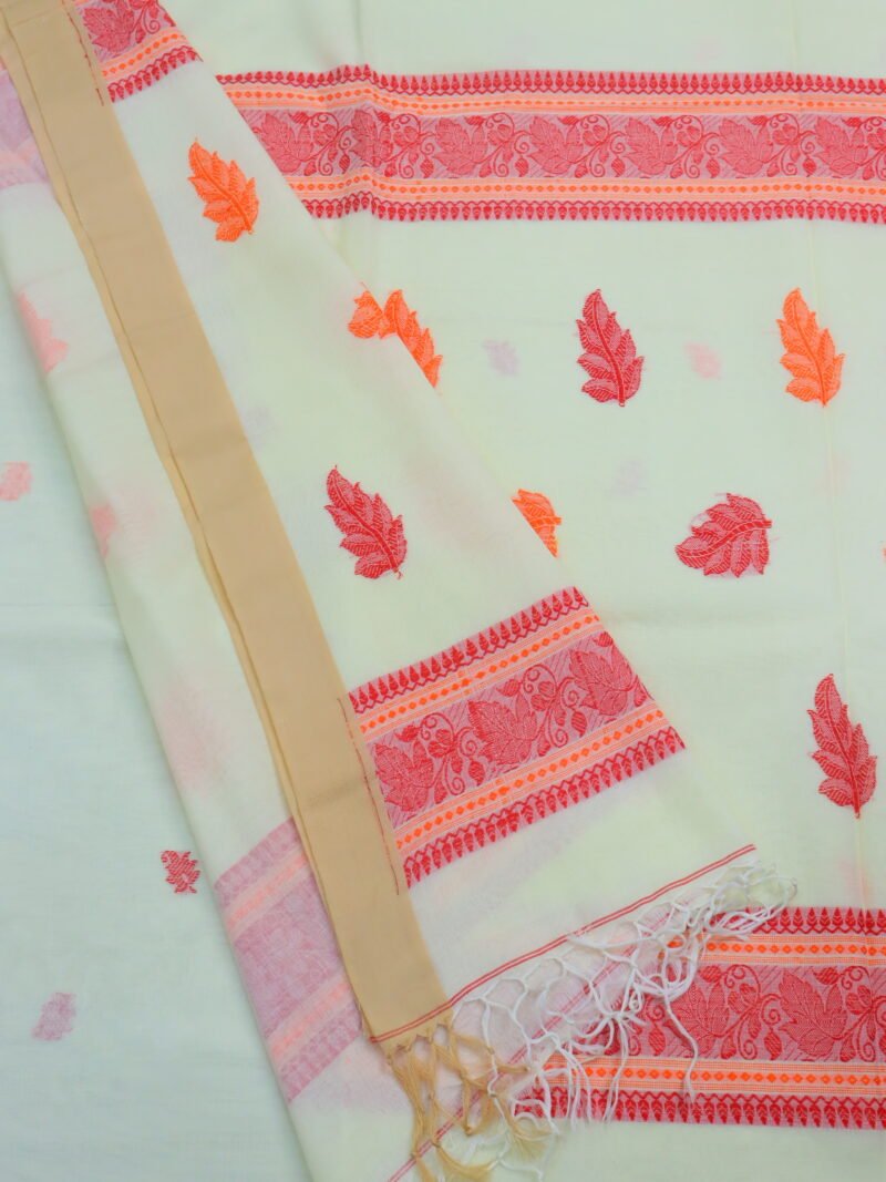 Off-White Bengal Handloom Cotton Saree - Image 4