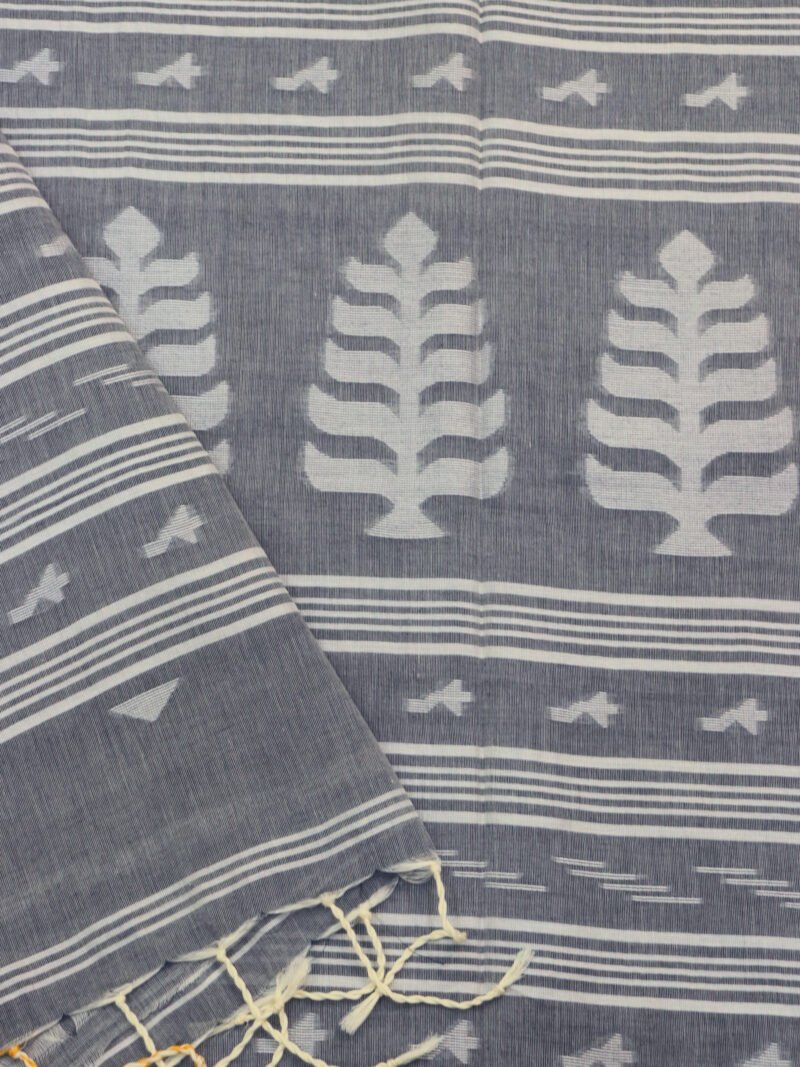 Charcole Handloom Khadi Cotton Dhakai Jamdani Saree - Image 5