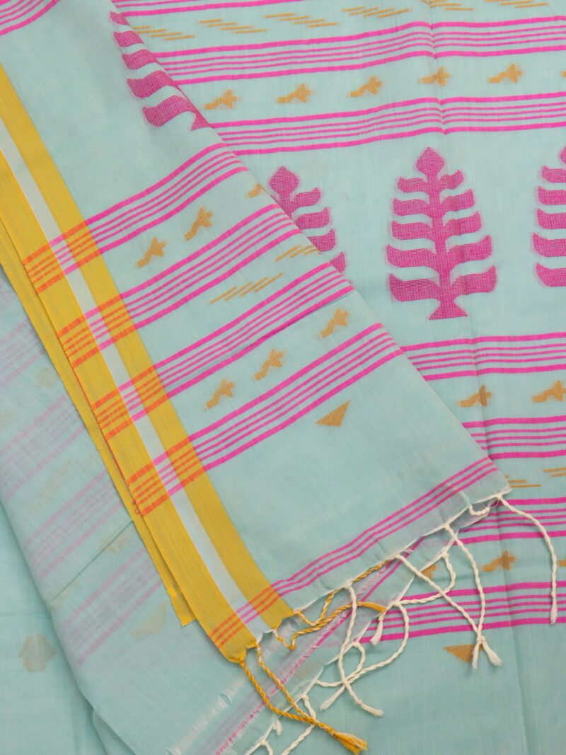 Mint Green Handloom Khadi Cotton Dhakai Jamdani Saree - Image 4