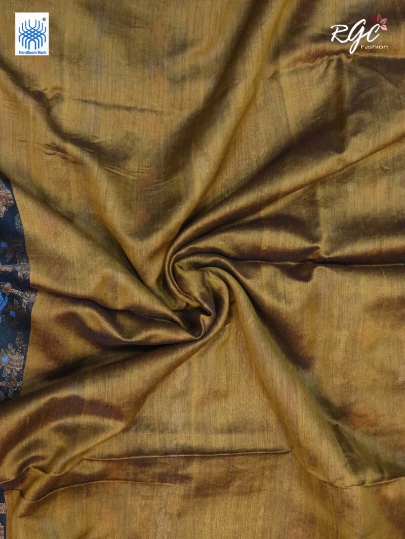 Bottle Green Pure Resham Dhakai Muslin Jamdani Saree - Image 5