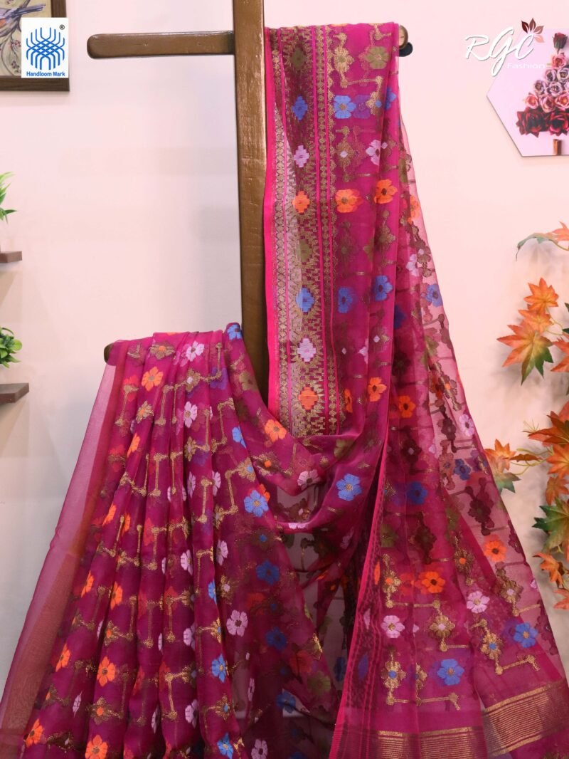 Rani Pink Pure Resham Dhakai Muslin Jamdani Saree - Image 3