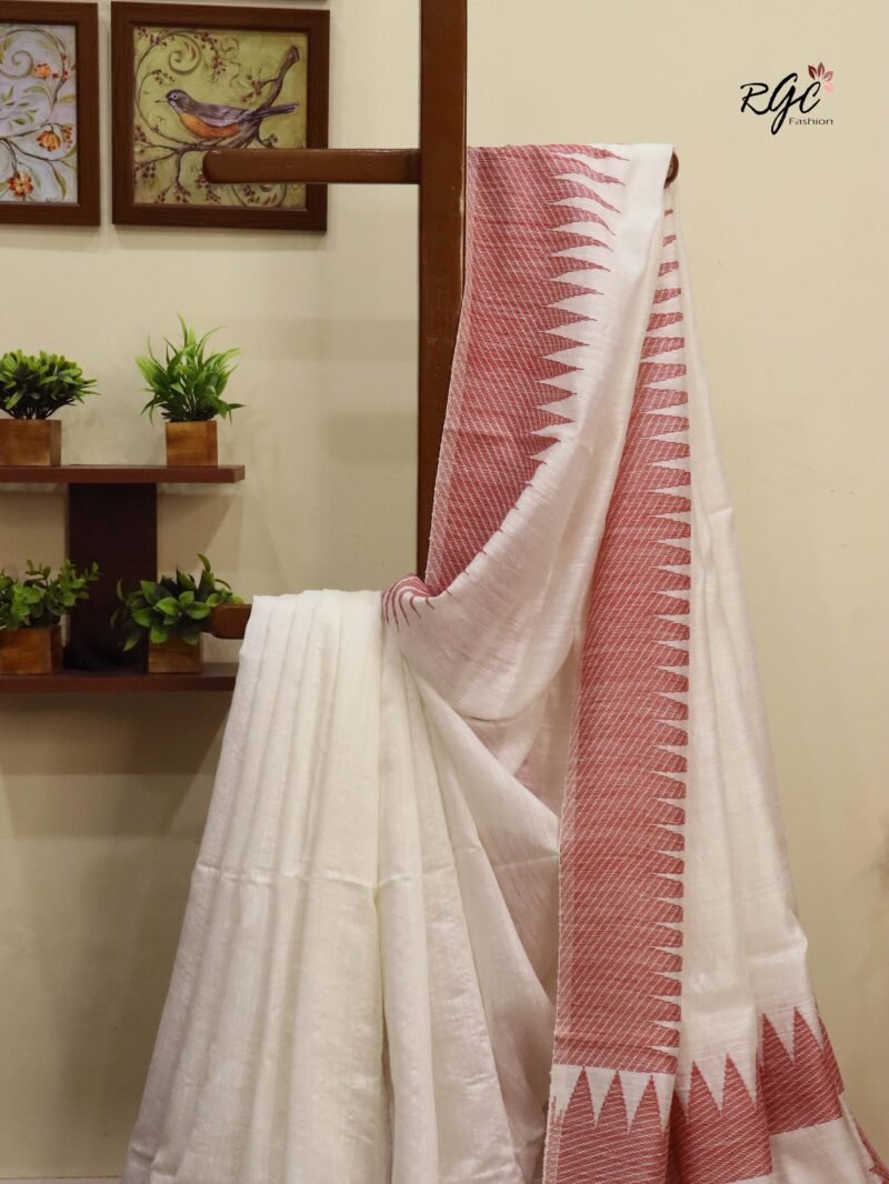 Off-White Pure Resham Matka Temple Work Jamdani Saree - Image 3
