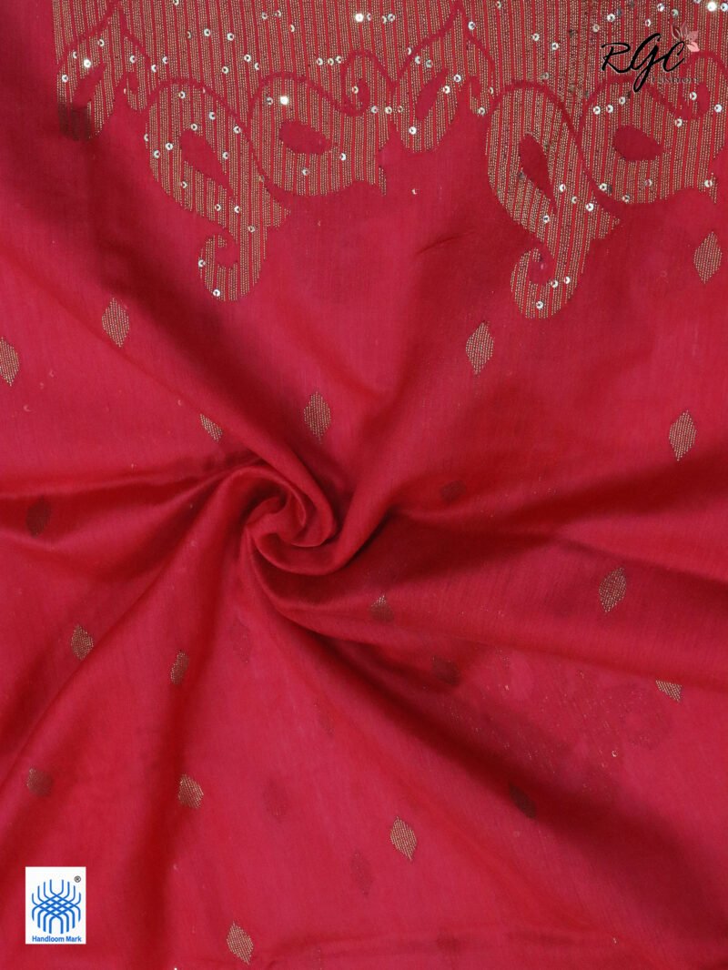Red Matka Muslin Silk Antique Zari Sequence Work Jamdani Saree - Image 5