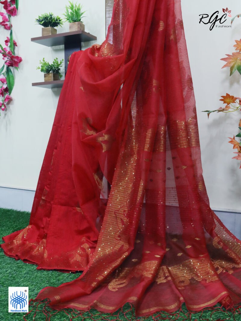 Red Matka Muslin Silk Antique Zari Sequence Work Jamdani Saree - Image 10