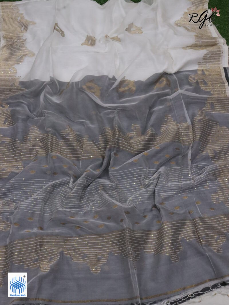 Off-white Matka Muslin Silk Antique Zari Sequence Work Jamdani Saree - Image 7