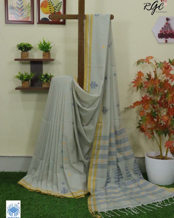 Honeydew Handloom Khadi Cotton Dhakai Jamdani Saree