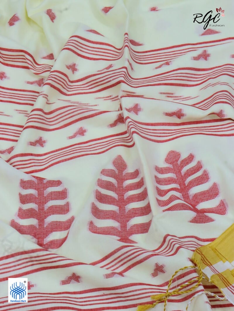 Off White Handloom Khadi Cotton Dhakai Jamdani Saree - Image 2