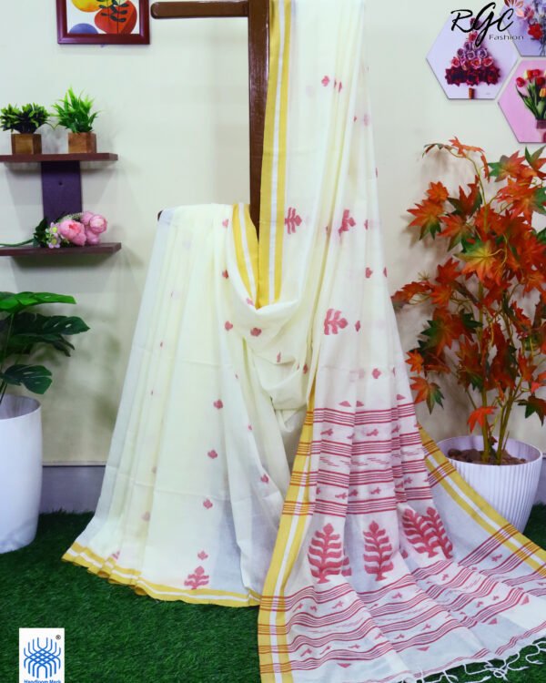 Off White Handloom Khadi Cotton Dhakai Jamdani Saree