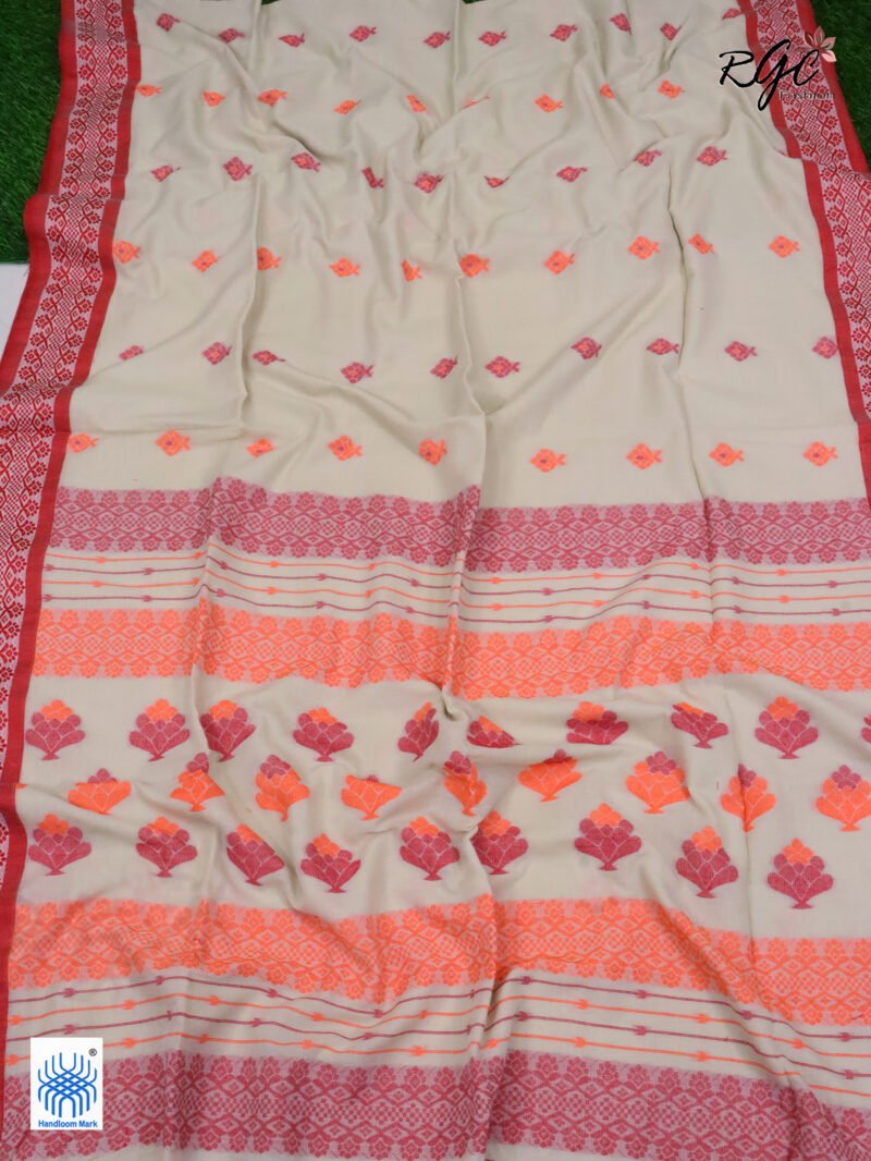 Beige Pure Cotton Bengal Traditional Handloom Jamdani Saree - Image 3