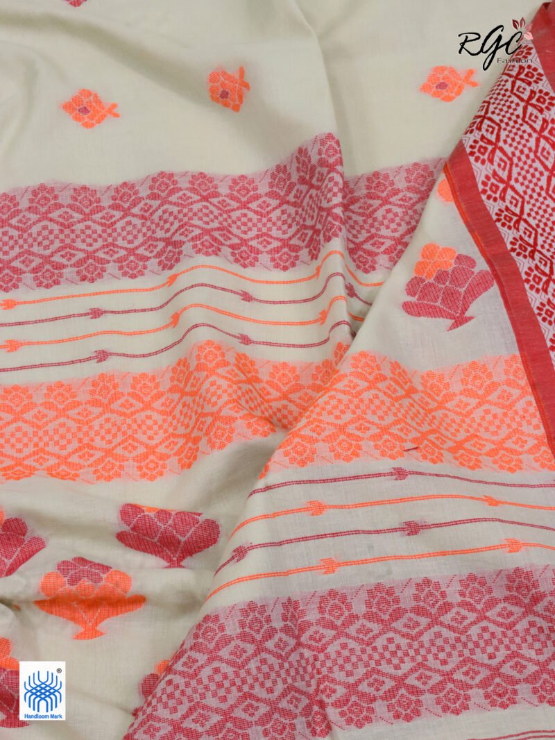 Beige Pure Cotton Bengal Traditional Handloom Jamdani Saree - Image 5