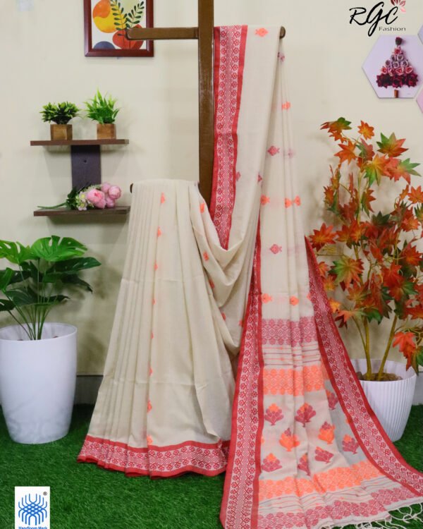 Beige Pure Cotton Bengal Traditional Handloom Jamdani Saree