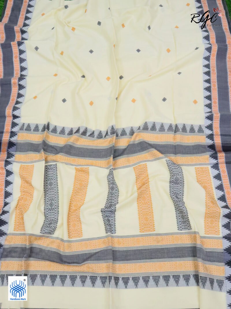 Off-White Pure Cotton Bengal Traditional Handloom Jamdani Saree - Image 4