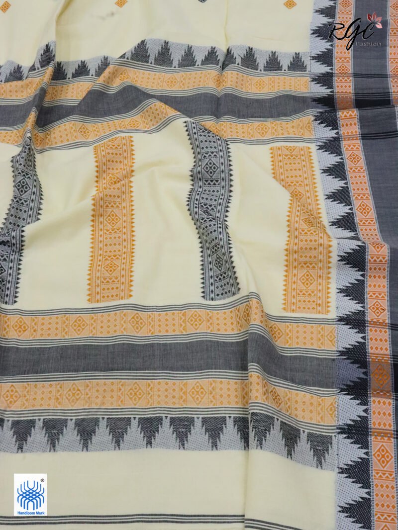 Off-White Pure Cotton Bengal Traditional Handloom Jamdani Saree - Image 3