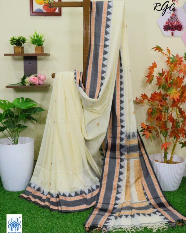 Off-White Pure Cotton Bengal Traditional Handloom Jamdani Saree