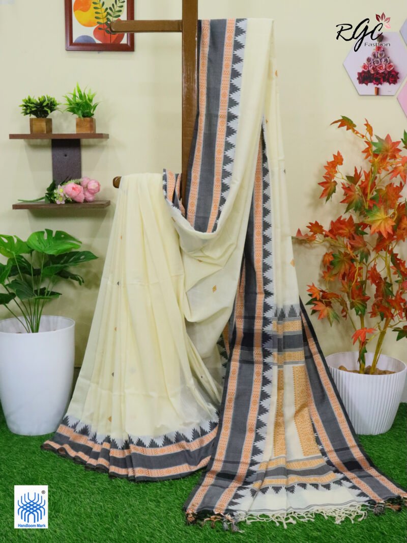 Off-White Pure Cotton Bengal Traditional Handloom Jamdani Saree