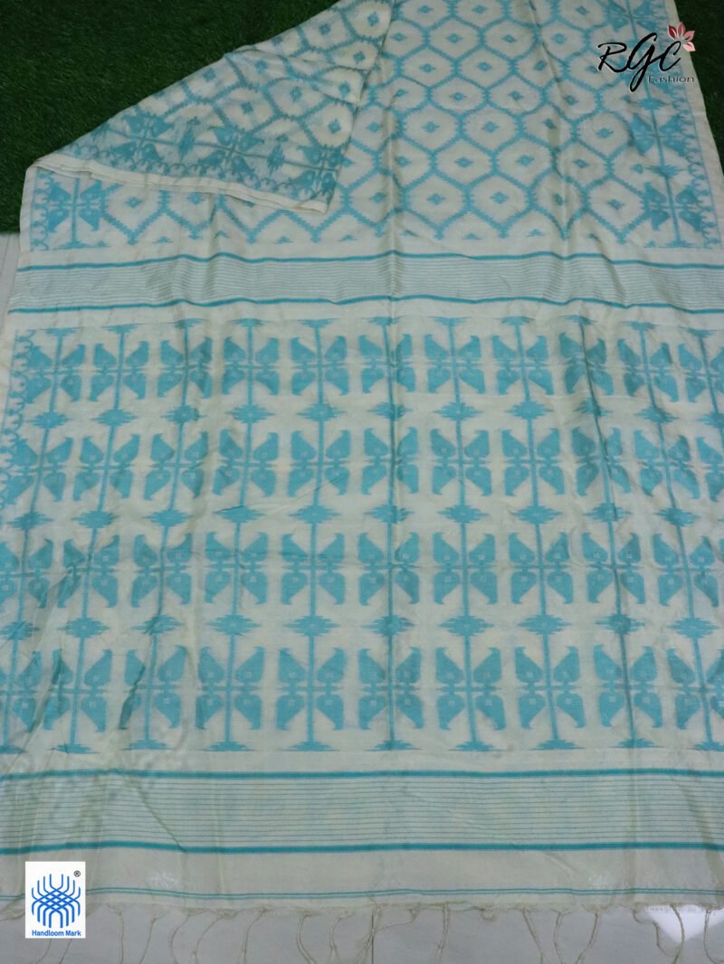 Off-White Pure Handloom Gachi Tussar Allover Jamdani Saree - Image 8