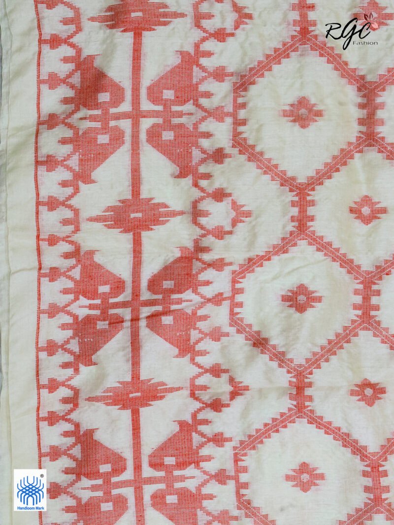 Off-White Pure Handloom Gachi Tussar Allover Jamdani Saree - Image 8