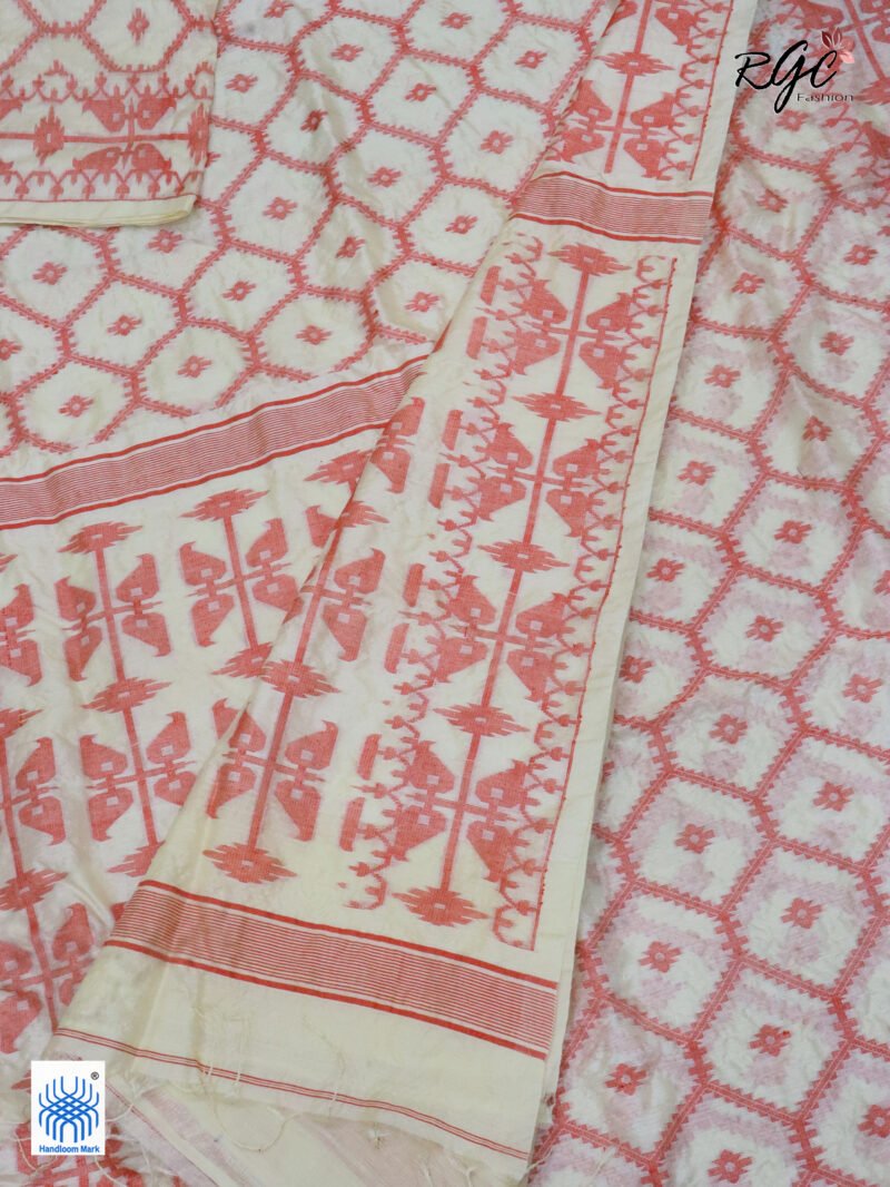 Off-White Pure Handloom Gachi Tussar Allover Jamdani Saree - Image 5