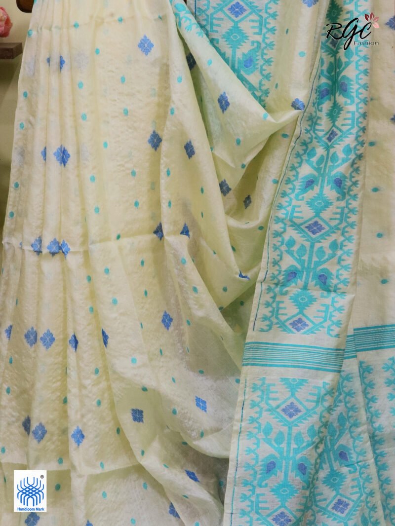 Off-White Pure Handloom Gachi Tussar Allover Jamdani Saree - Image 4