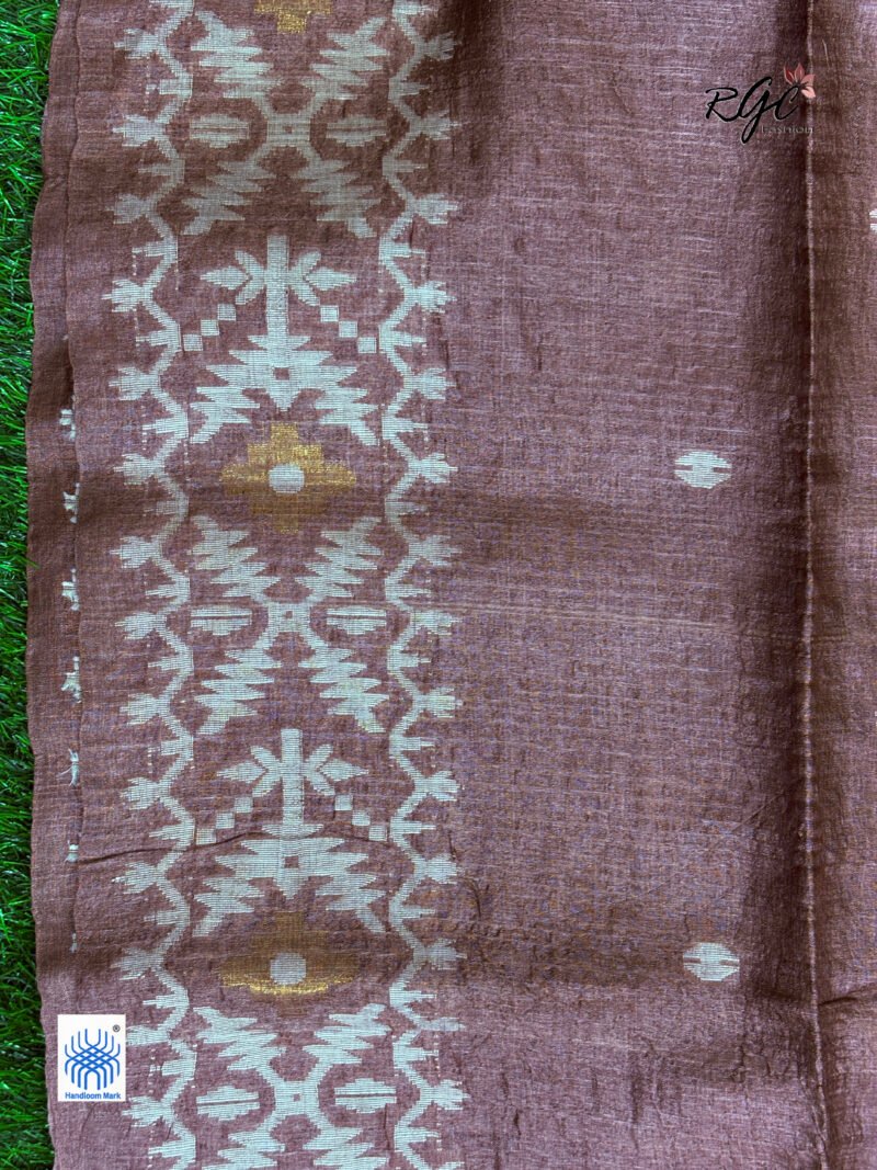 Black Brown Pure Gachi Tussar Handloom Jamdani Saree - Image 10