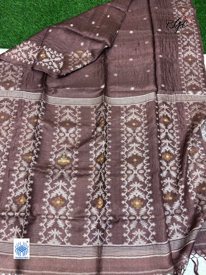 Black Brown Pure Gachi Tussar Handloom Jamdani Saree - Image 8