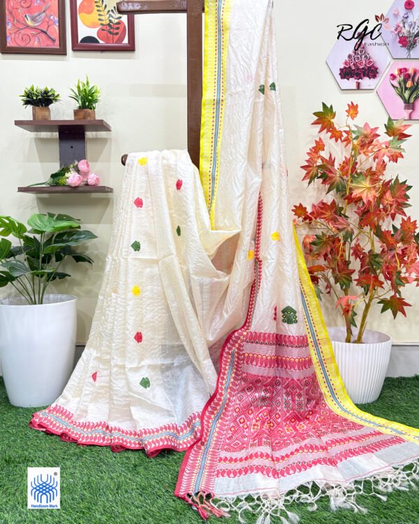 Off-White Pure Tussar Bengal Traditional Handloom Jamdani Saree