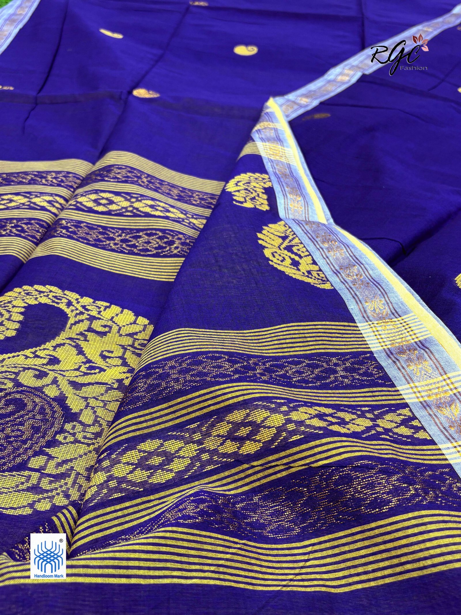 Navy Blue Handloom Premium Khadi Cotton Jamdani Saree - Image 4
