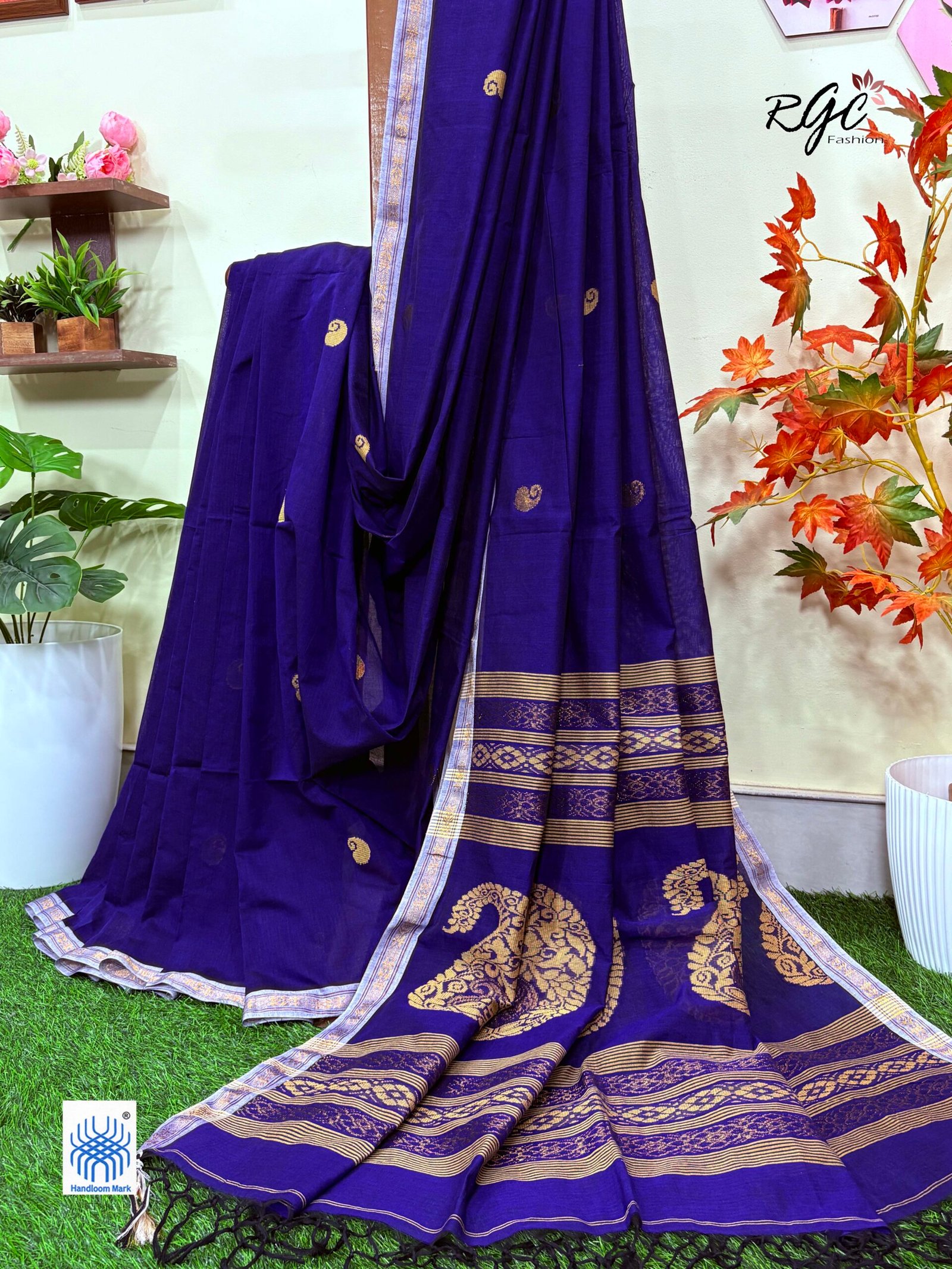 Navy Blue Handloom Premium Khadi Cotton Jamdani Saree - Image 2