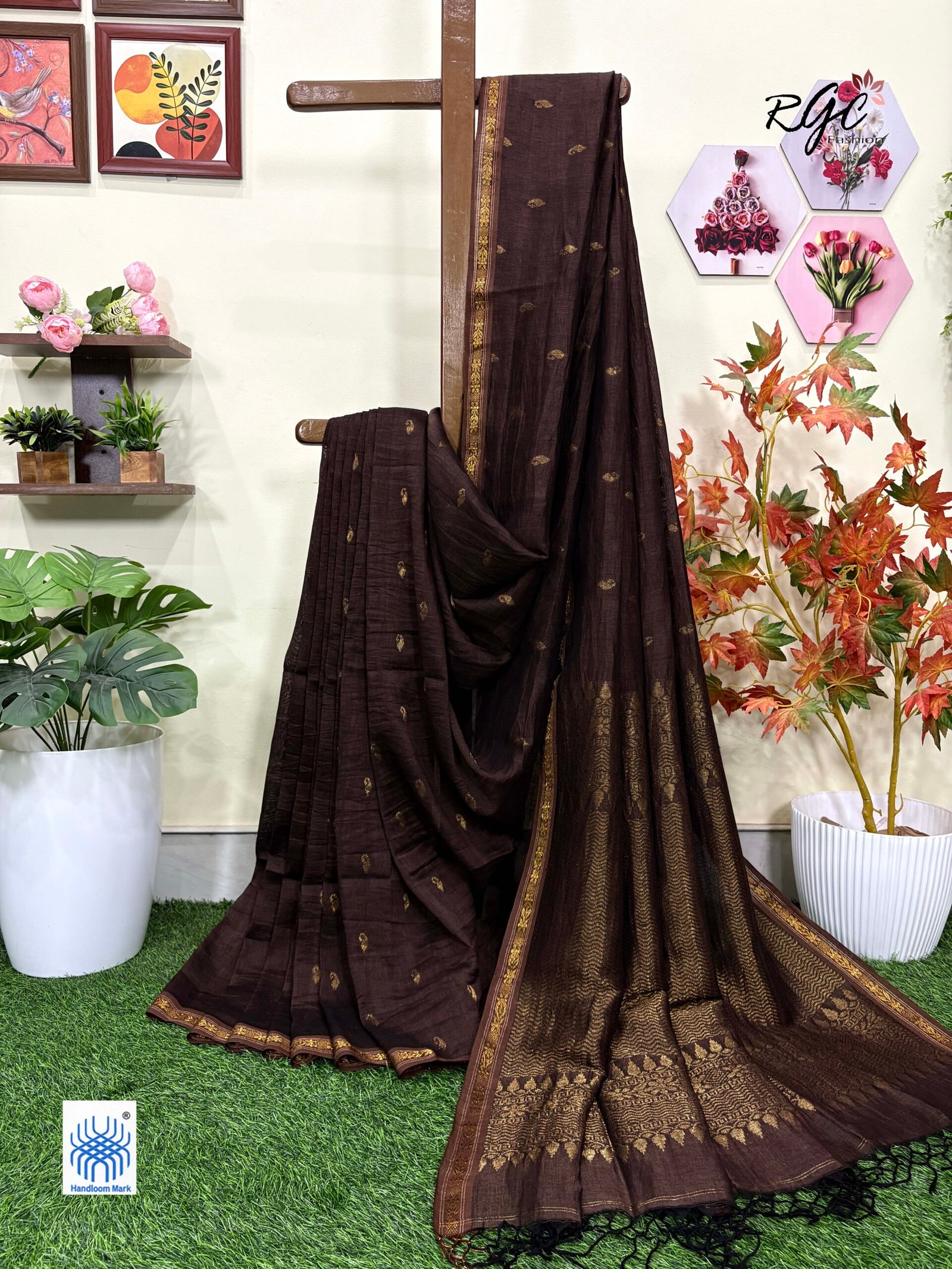 Chocolate Paisly Buta Organic Linen Jamdani Saree