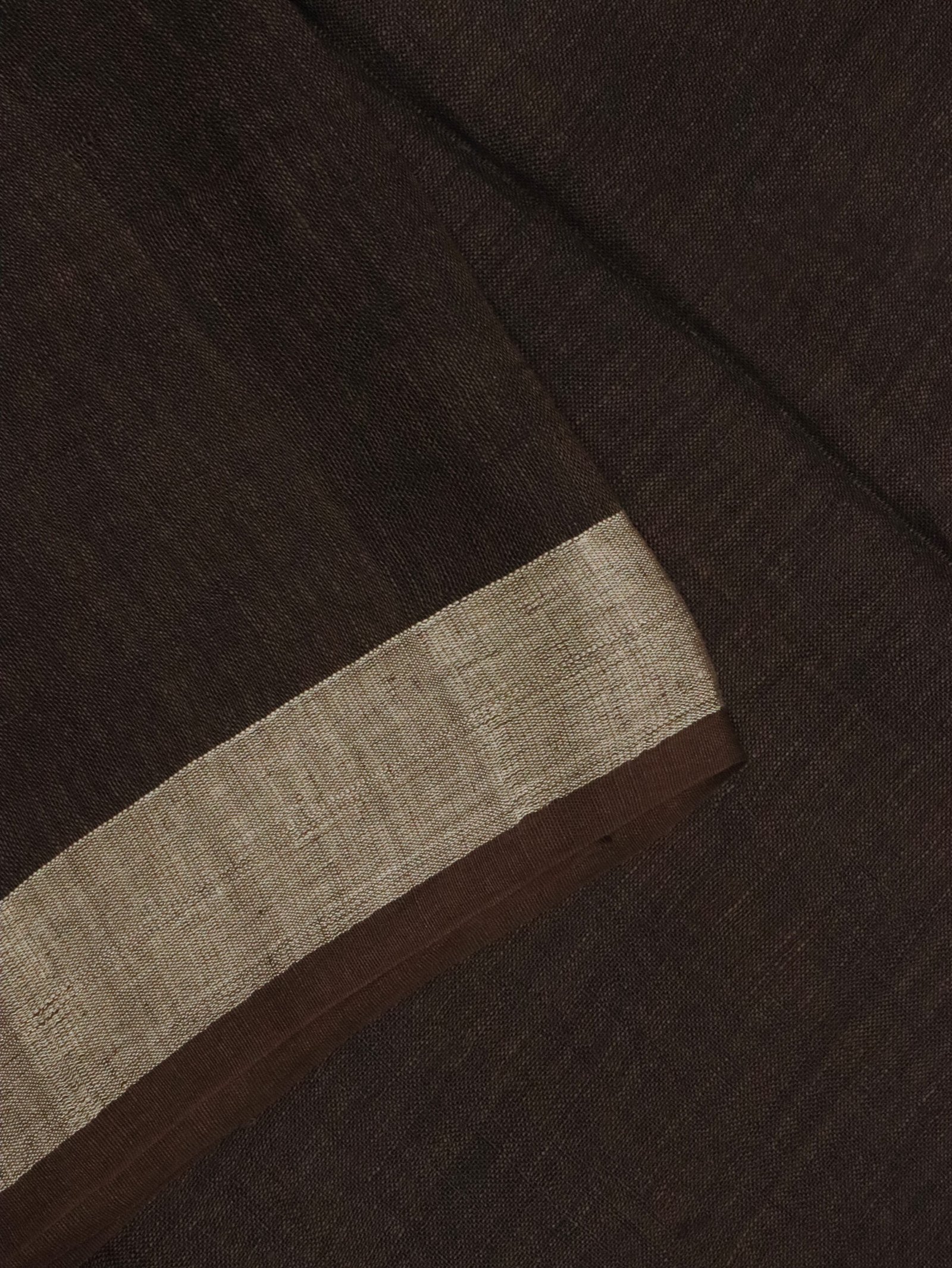 Brown Linen Palin Silver Zari Border Saree - Image 5