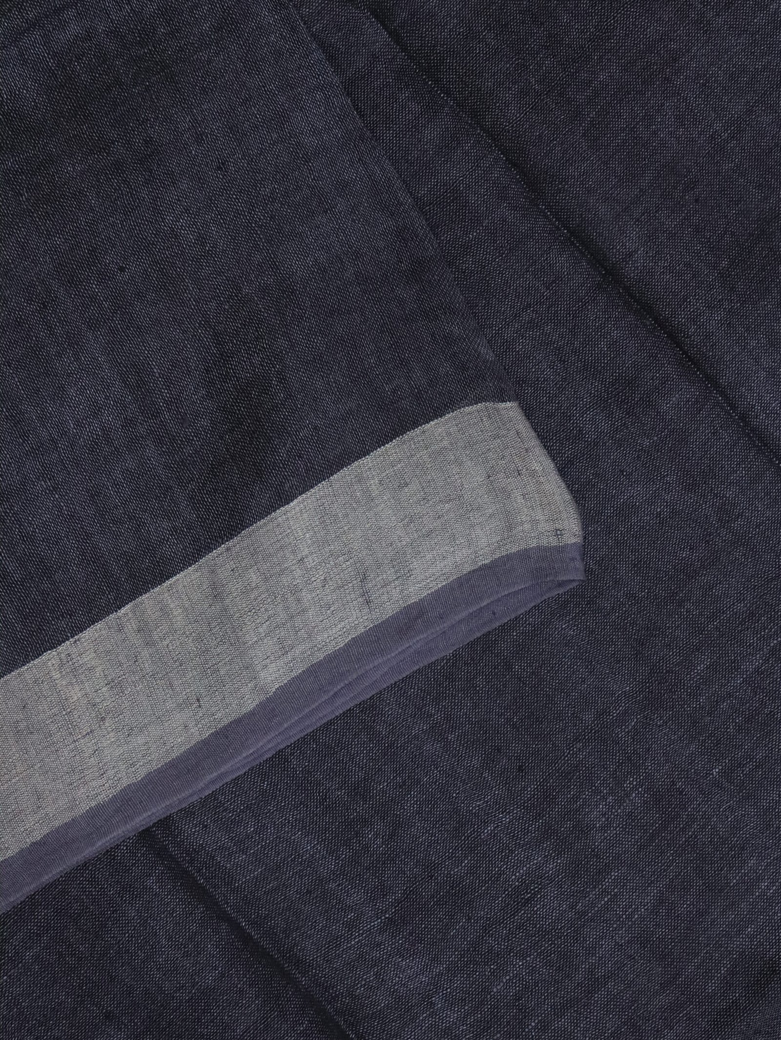 Grayish Black Linen Palin Silver Zari Border Saree - Image 4