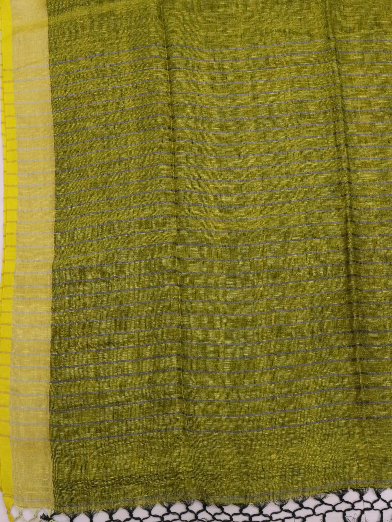 Blackish Yellow Linen Palin Silver Zari Border Saree - Image 7