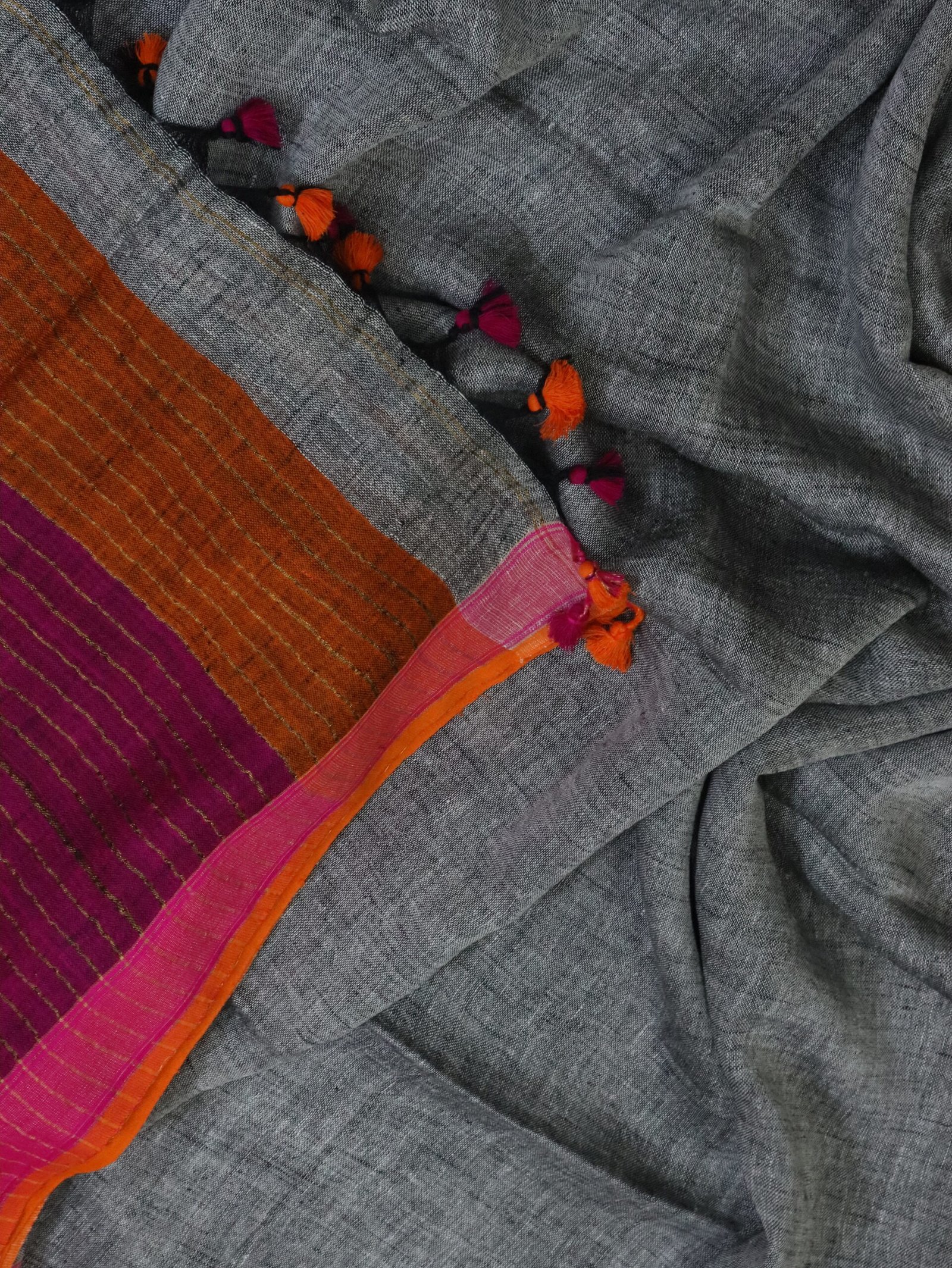 Gray Pure Linen Plain Saree - Image 5