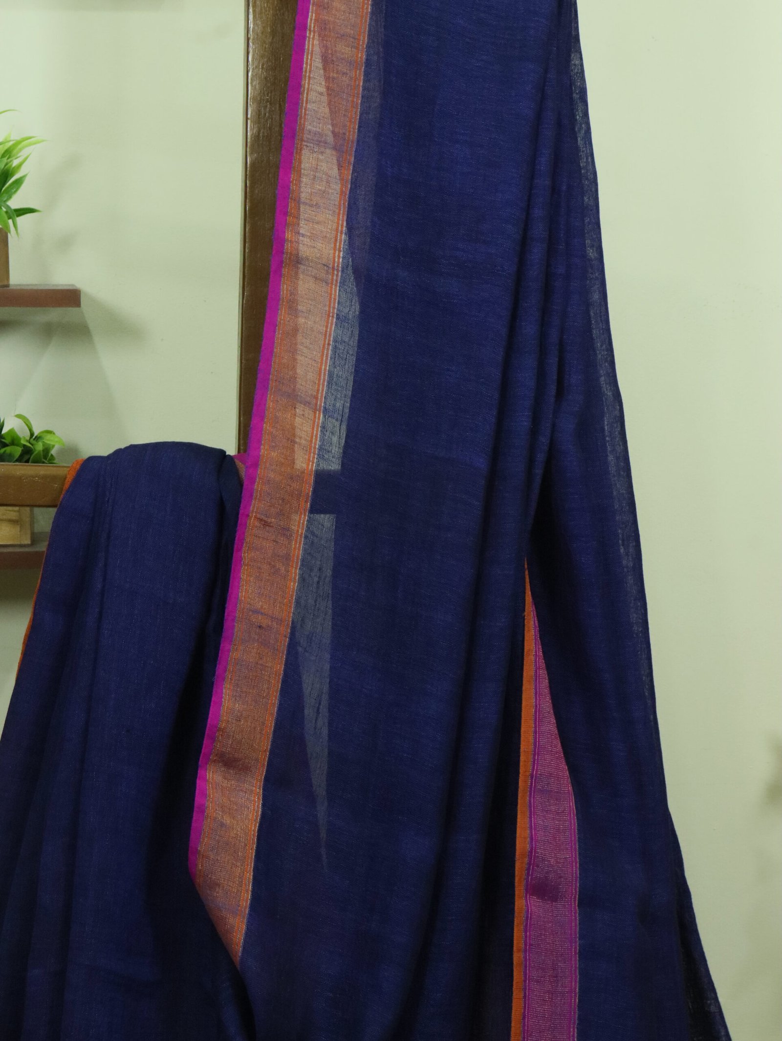 Blue Pure Linen Plain Saree - Image 2