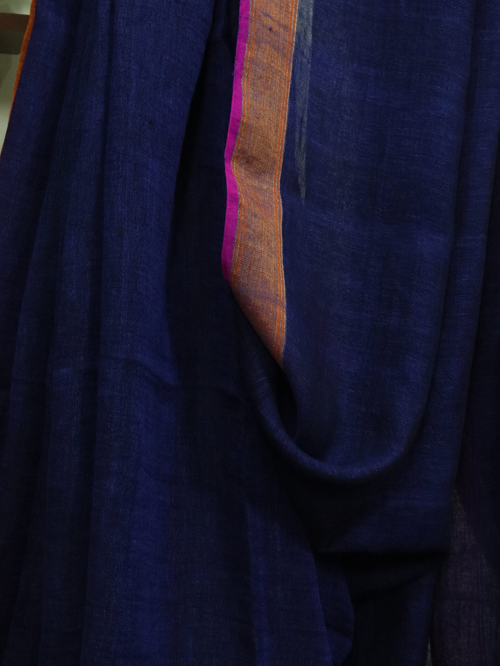 Blue Pure Linen Plain Saree - Image 4