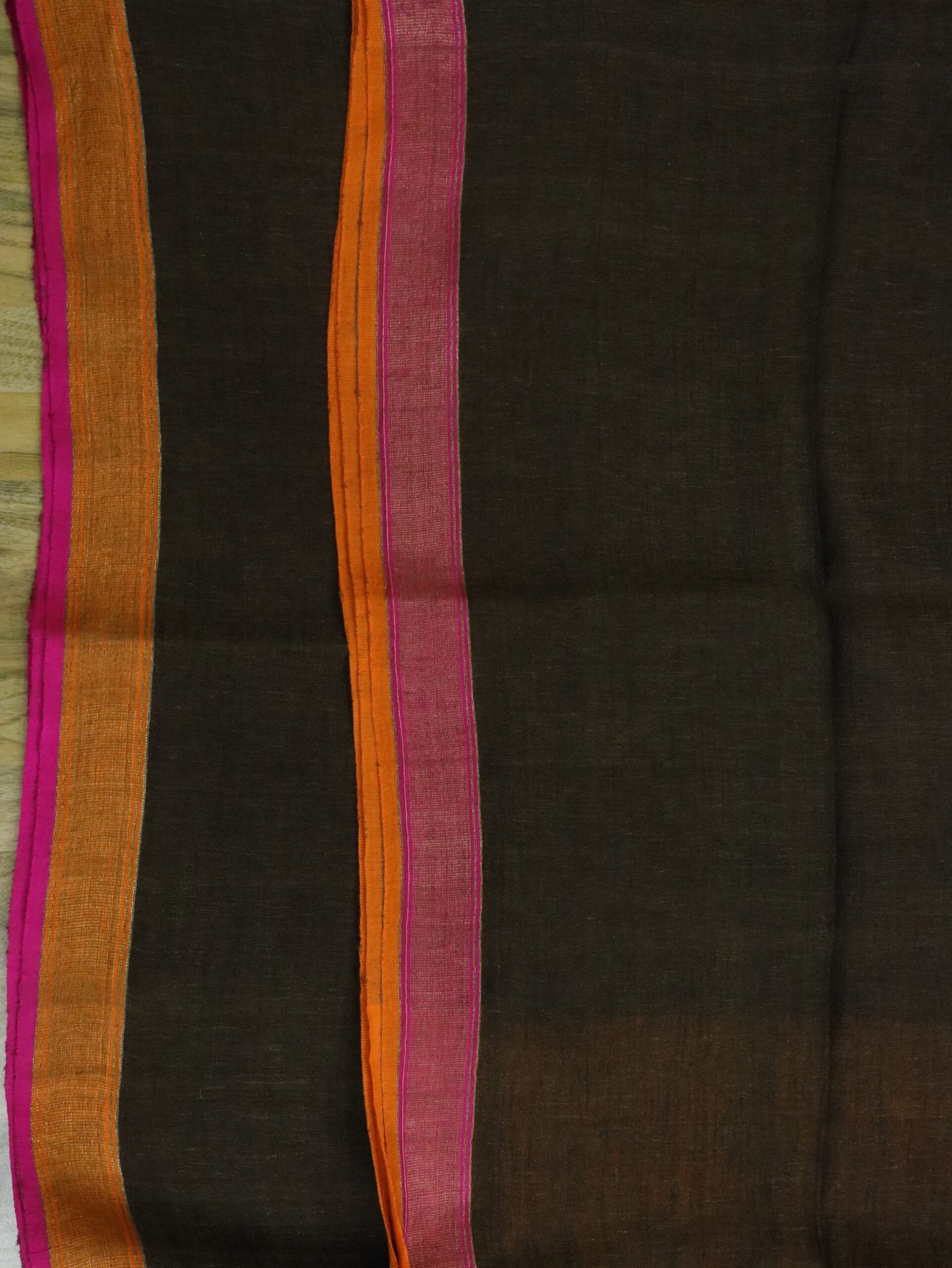 Chocolate Pure Linen Plain Saree - Image 8