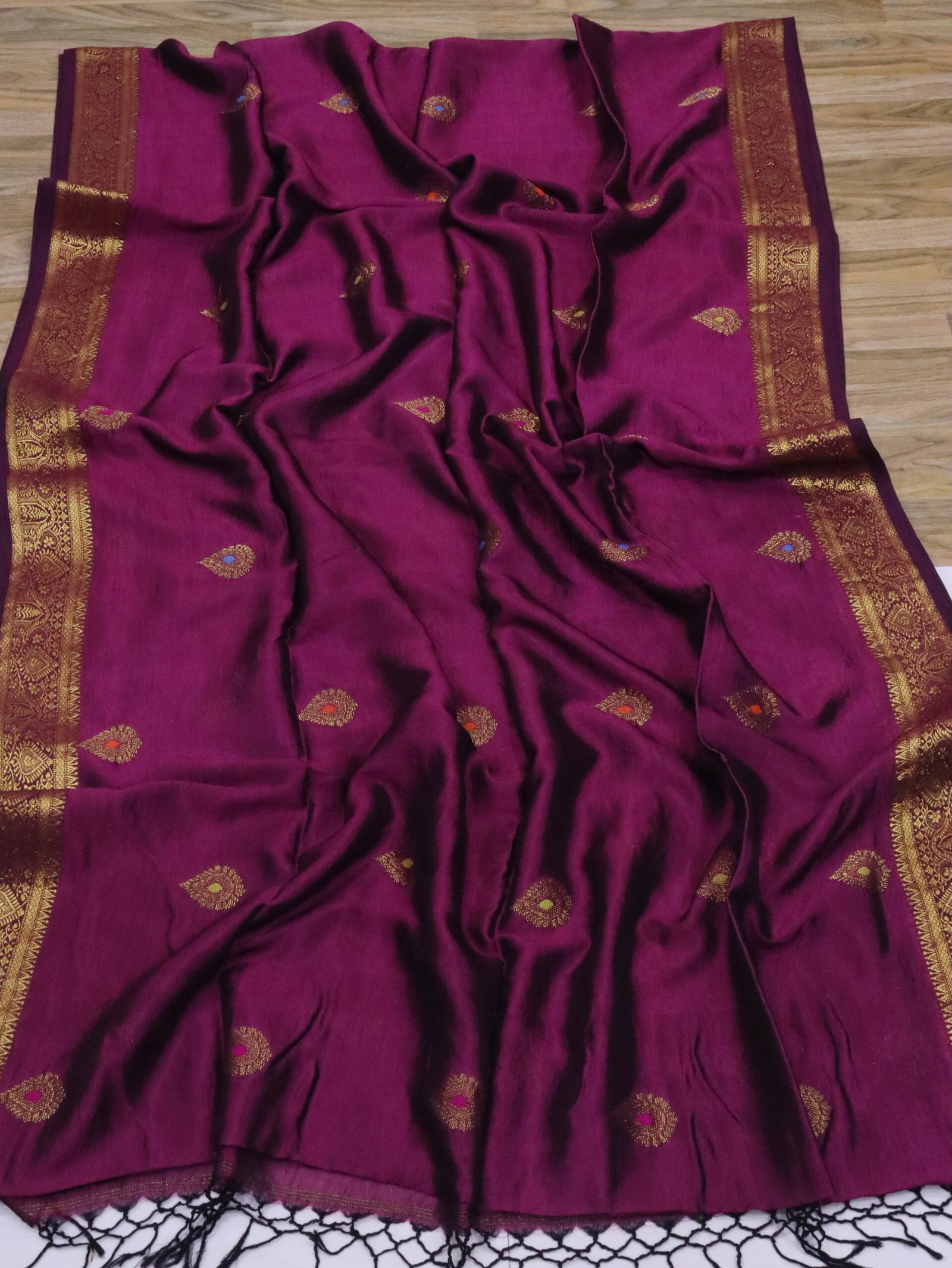 Beetroot Bengal Handloom Katan Silk Kanjivaram Saree - Image 9
