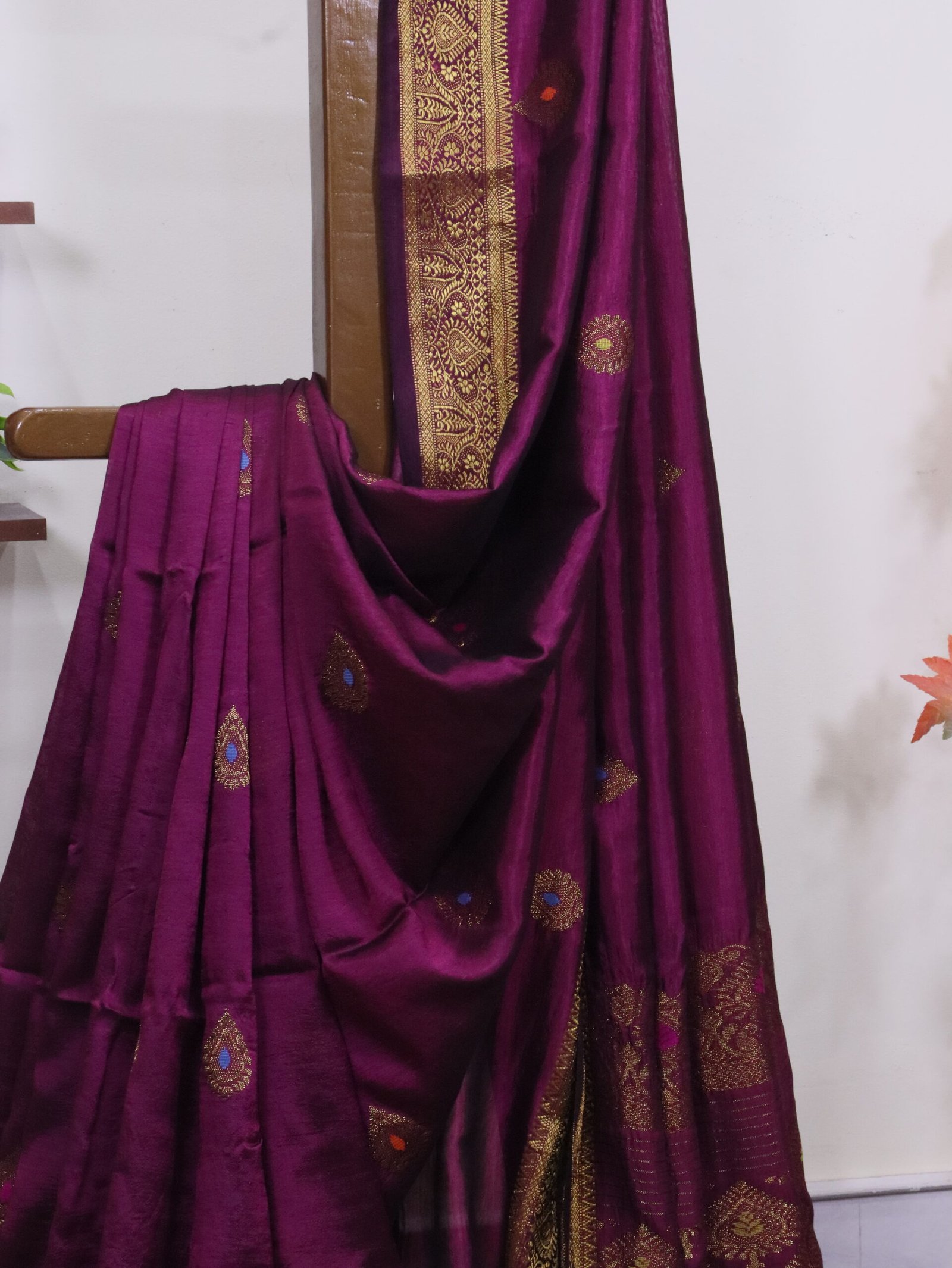 Beetroot Bengal Handloom Katan Silk Kanjivaram Saree - Image 5