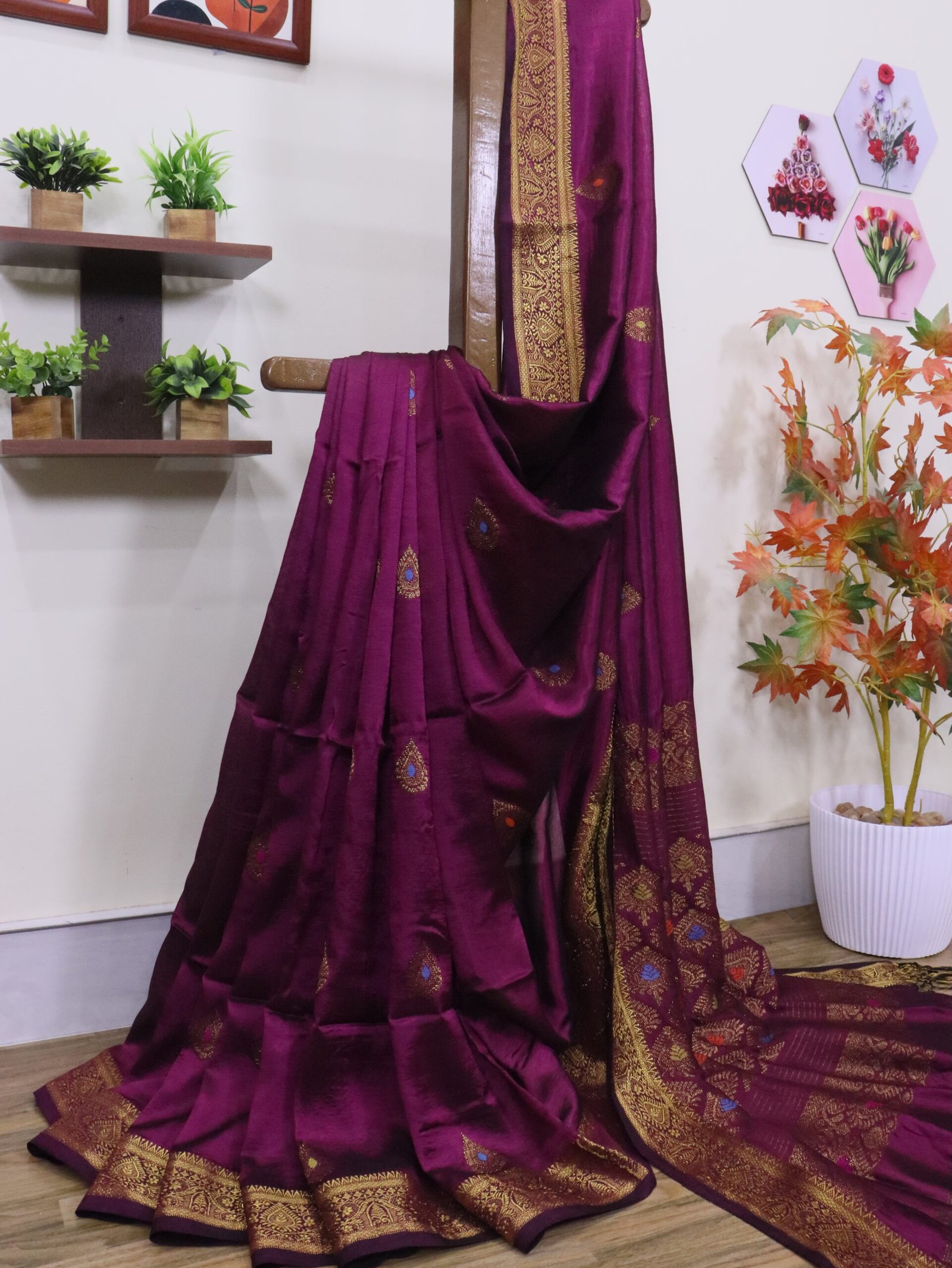 Beetroot Bengal Handloom Katan Silk Kanjivaram Saree - Image 4