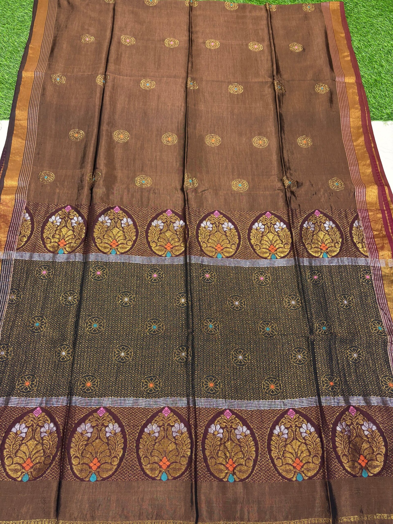 Brown Katan Silk Jamdani Saree with Blouse Piece - Image 5