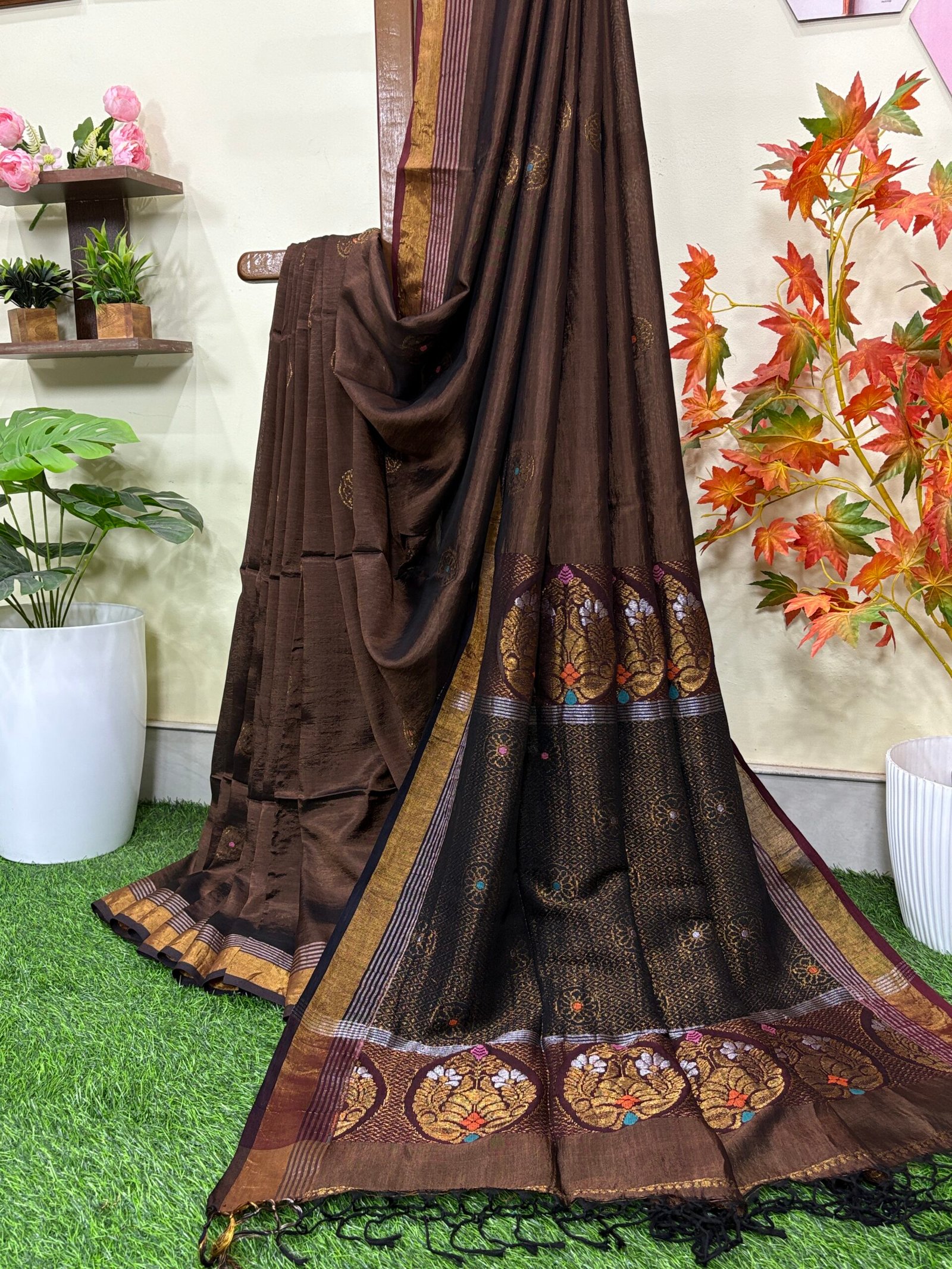 Brown Katan Silk Jamdani Saree with Blouse Piece - Image 2