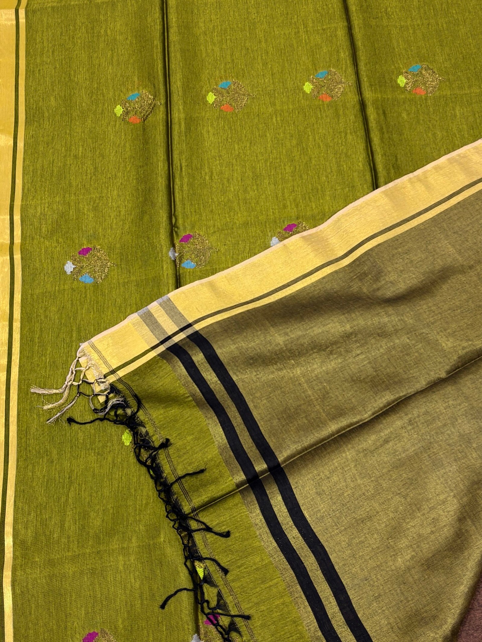 Greenish Yellow Katan Silk Jamdani Saree with Blouse Piece - Image 8