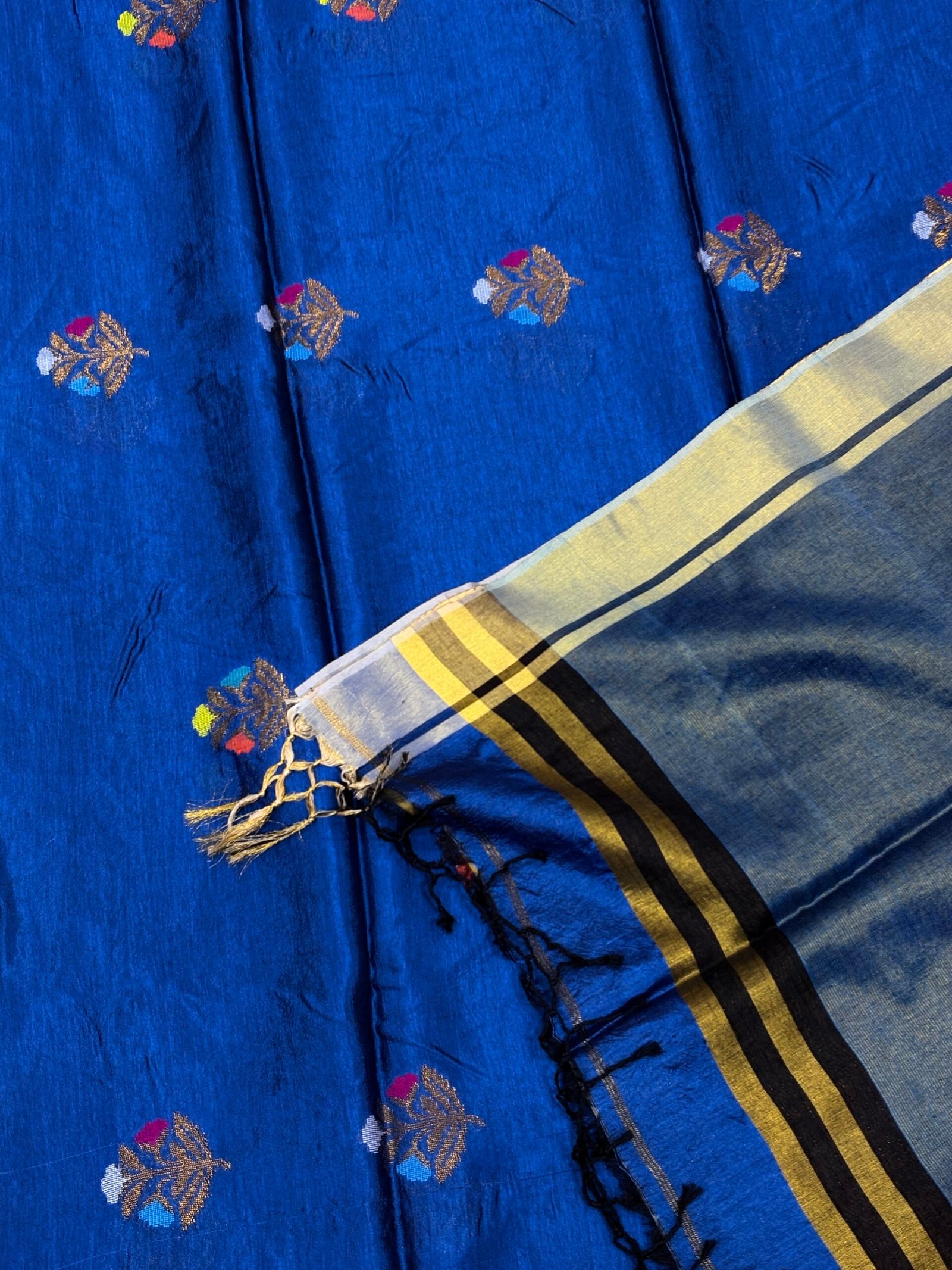 Blue Katan Silk Jamdani Saree with Blouse Piece - Image 7